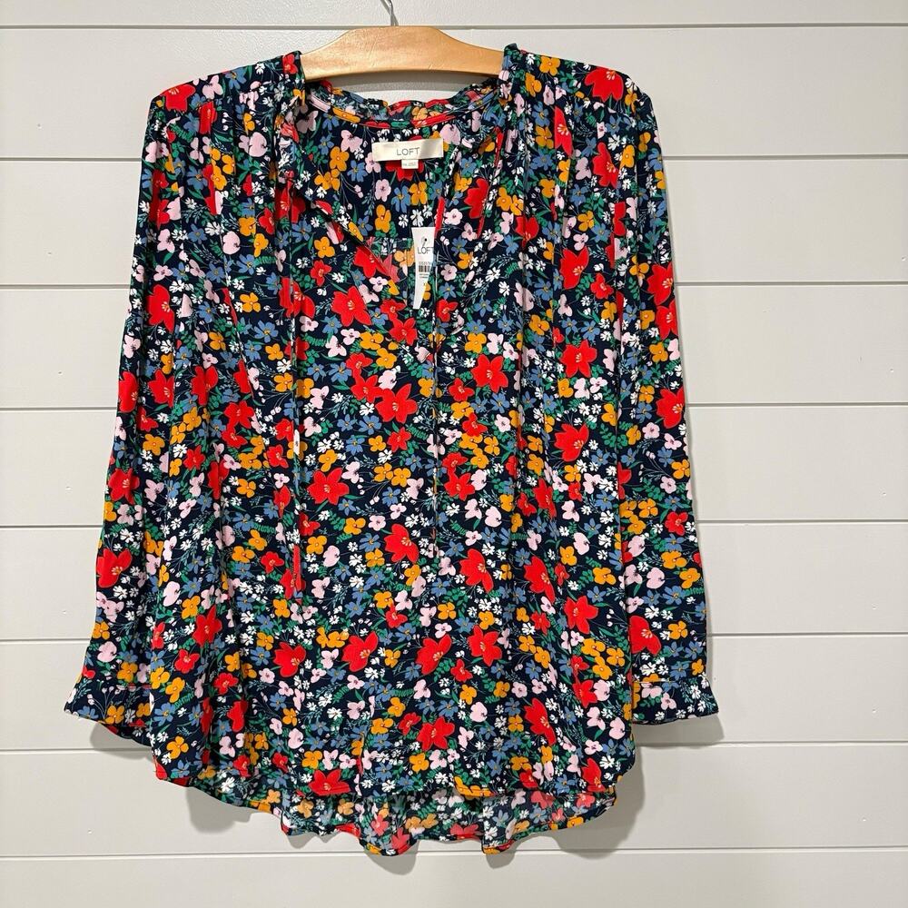 Ann Taylor LOFT | Top Floral 3/4 Sleeves V Neck NWT- Size XXL